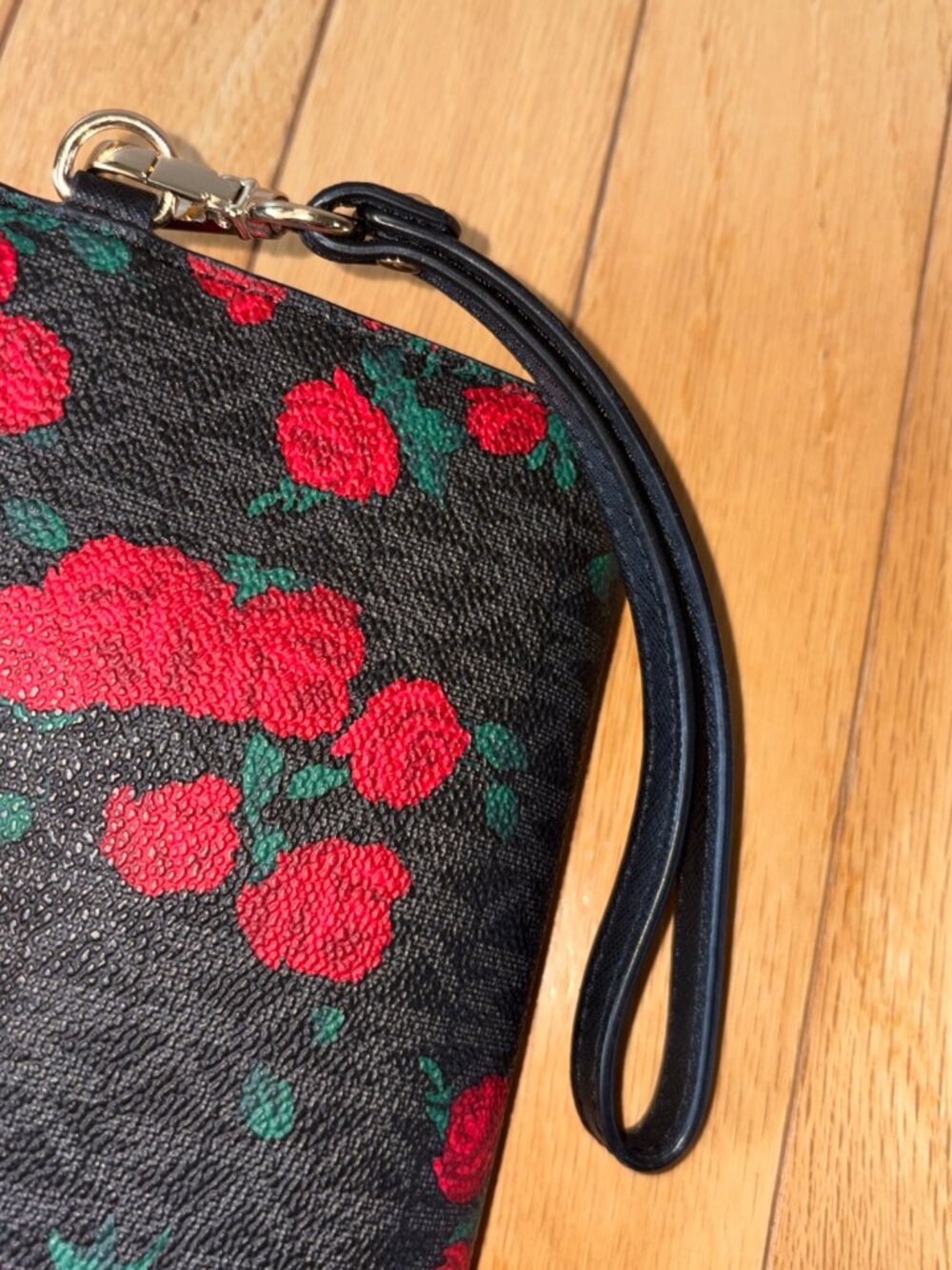 Michael Kors Jet Set ~ RED ROSE ~ Travel Double Zip Wristlet Black / Red - Picture 5 of 10